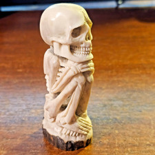 Tödlein  Schnitzerei  Skelett