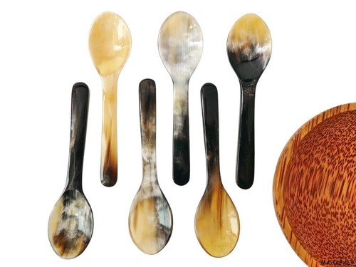 Stück horn eierlöffel - 6,