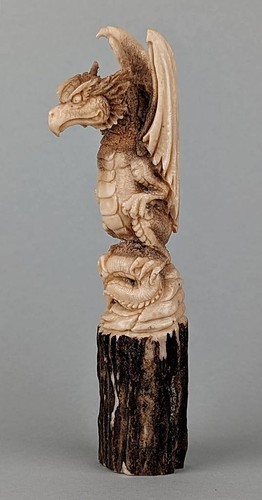 Geschnitzter drachen aus - drachen,